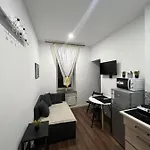 Apartament Apartmentsbymatyrafa-ii *